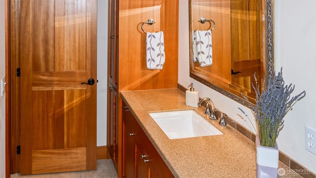 157 S Edwards Road, Port Townsend, WA 98368