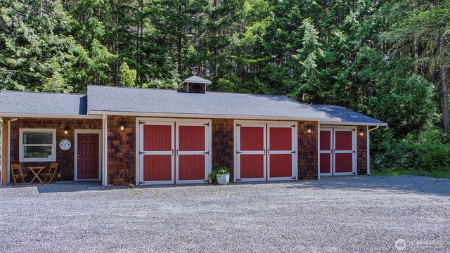 157 S Edwards Road, Port Townsend, WA 98368