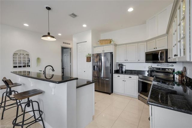 1130 NW 14th TER, Cape Coral, FL 33993