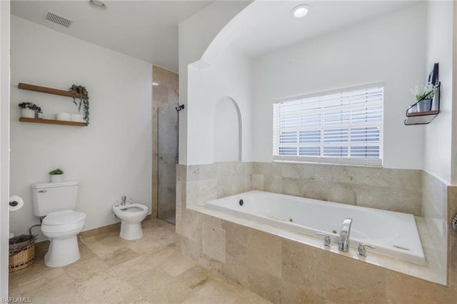 1130 NW 14th TER, Cape Coral, FL 33993