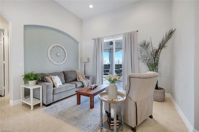 1130 NW 14th TER, Cape Coral, FL 33993