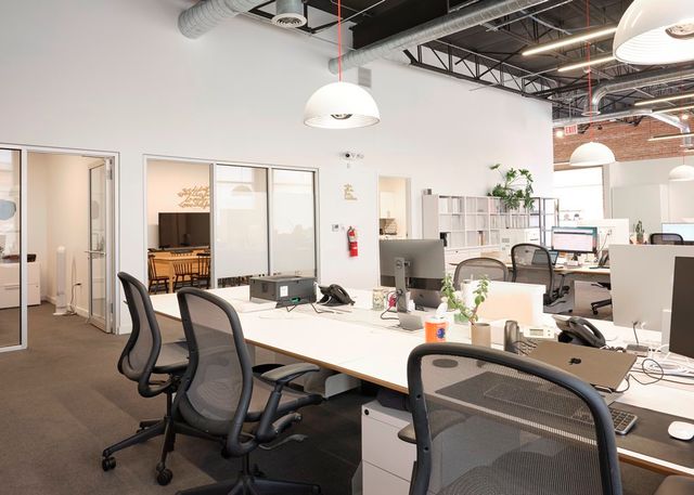 5480 N Elston Avenue, Chicago, IL 60630