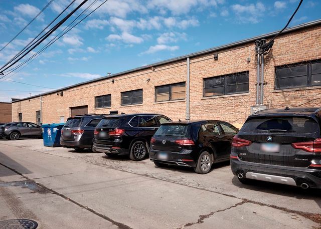 5480 N Elston Avenue, Chicago, IL 60630