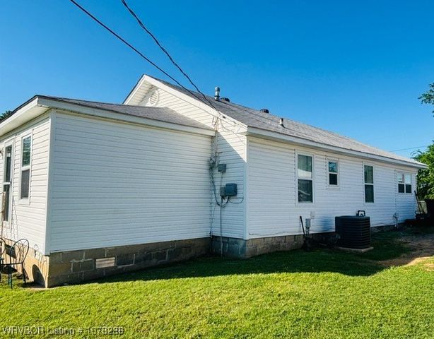 404 Loy Avenue, Arkoma, OK 74901