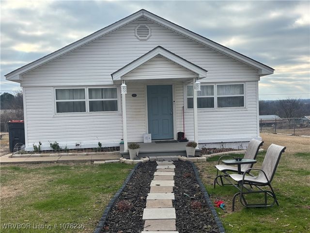 404 Loy Avenue, Arkoma, OK 74901