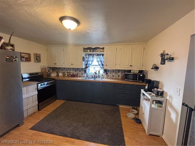 404 Loy Avenue, Arkoma, OK 74901