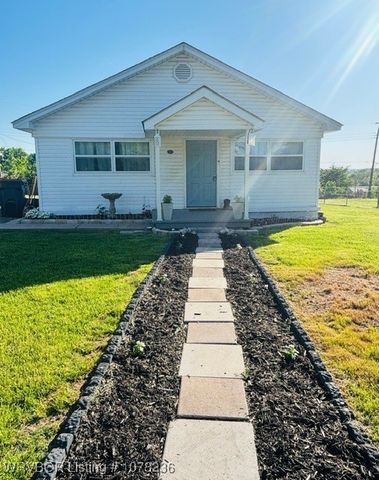 404 Loy Avenue, Arkoma, OK 74901