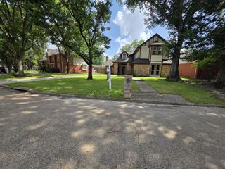 4219 Meadowchase Lane, Houston, TX 77014