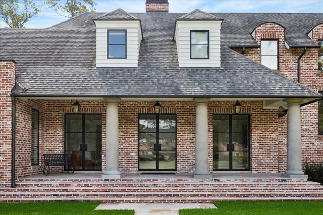 7 Hedwig Shadows Drive, Houston, TX 77024