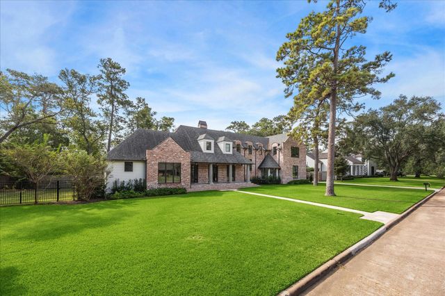 7 Hedwig Shadows Drive, Houston, TX 77024