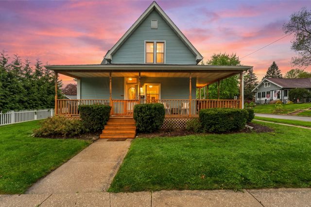 307 Michigan Avenue, Valparaiso, IN 46383