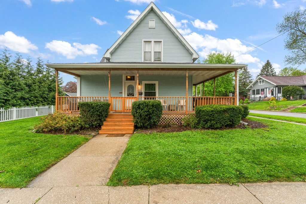 307 Michigan Avenue, Valparaiso, IN 46383