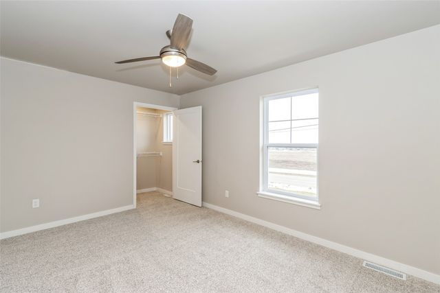 7023 Harlan Eddy Drive SW, Cedar Rapids, IA 52404