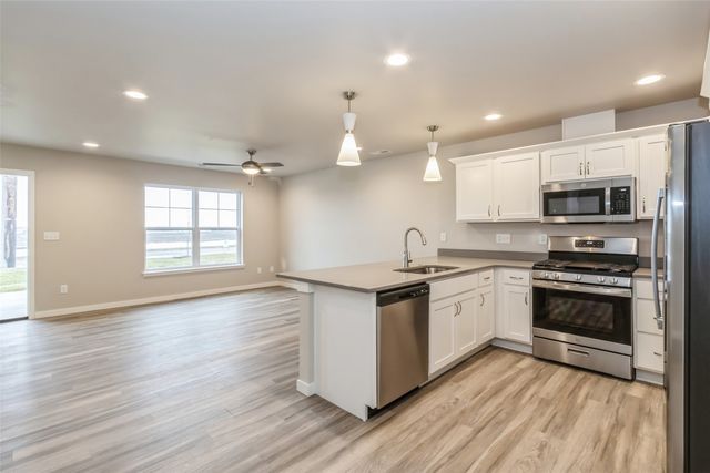 7023 Harlan Eddy Drive SW, Cedar Rapids, IA 52404