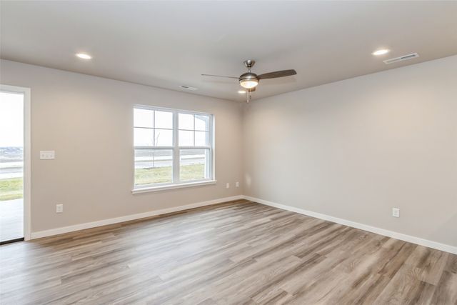 7023 Harlan Eddy Drive SW, Cedar Rapids, IA 52404