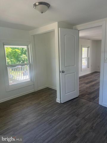 211 SANDY RIDGE RD, Fredericksburg, VA 22405
