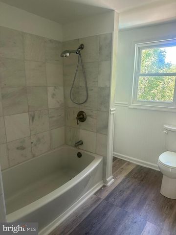211 SANDY RIDGE RD, Fredericksburg, VA 22405