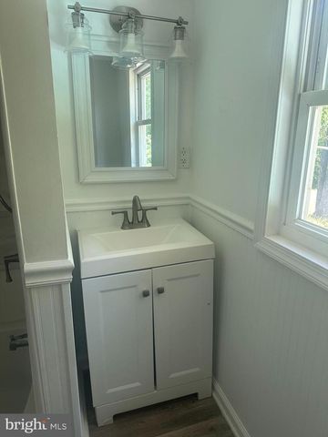 211 SANDY RIDGE RD, Fredericksburg, VA 22405