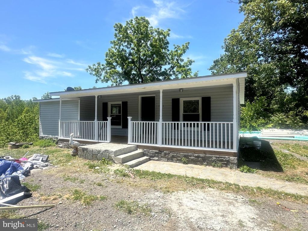 211 SANDY RIDGE RD, Fredericksburg, VA 22405