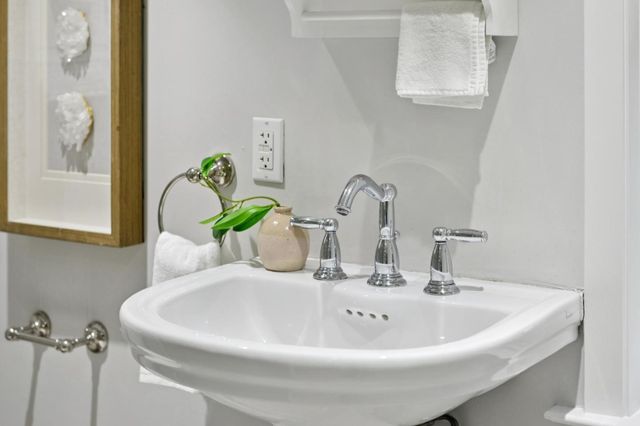 743 Winchester Drive, Burlingame, CA 94010