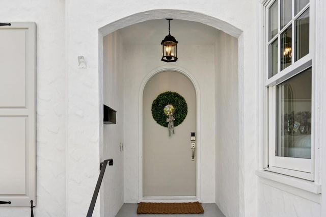 743 Winchester Drive, Burlingame, CA 94010