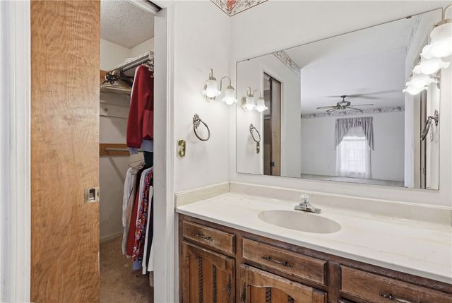 106 Oak Knoll Terrace, Anderson, SC 29625