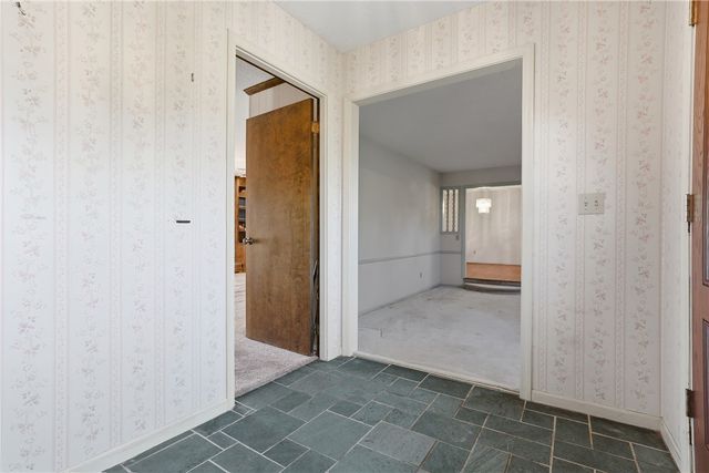 106 Oak Knoll Terrace, Anderson, SC 29625