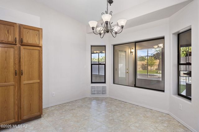 1638 N Debra Sue Place, Tucson, AZ 85715