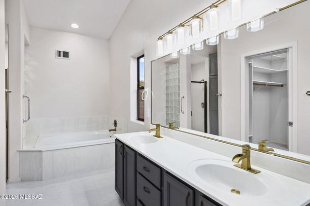 1638 N Debra Sue Place, Tucson, AZ 85715