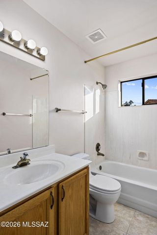 1638 N Debra Sue Place, Tucson, AZ 85715