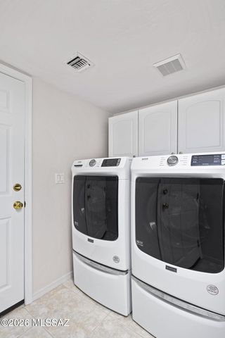 1638 N Debra Sue Place, Tucson, AZ 85715