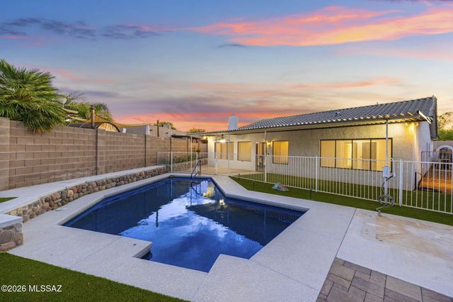 1638 N Debra Sue Place, Tucson, AZ 85715