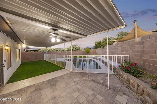 1638 N Debra Sue Place, Tucson, AZ 85715