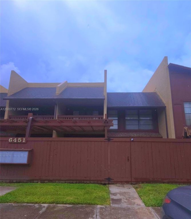 6451 SW 116th Ct F98, Miami, FL 33173