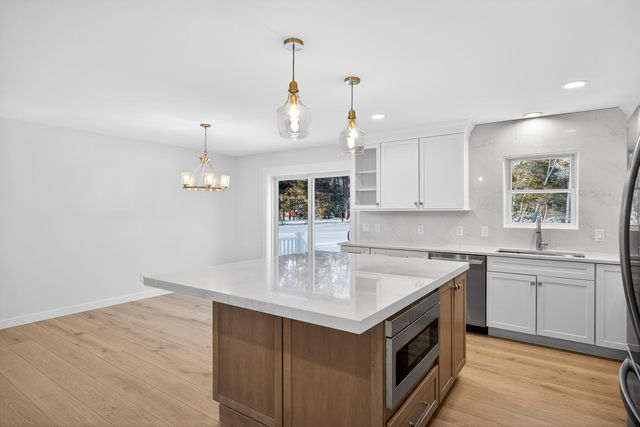 68 Hilltop Drive, Marstons Mills, MA 02648