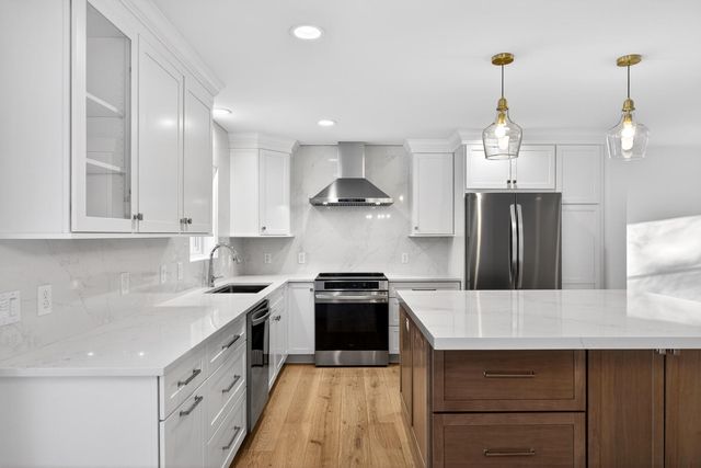 68 Hilltop Drive, Marstons Mills, MA 02648