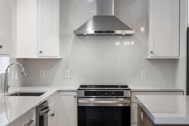 68 Hilltop Drive, Marstons Mills, MA 02648