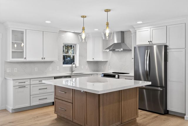 68 Hilltop Drive, Marstons Mills, MA 02648