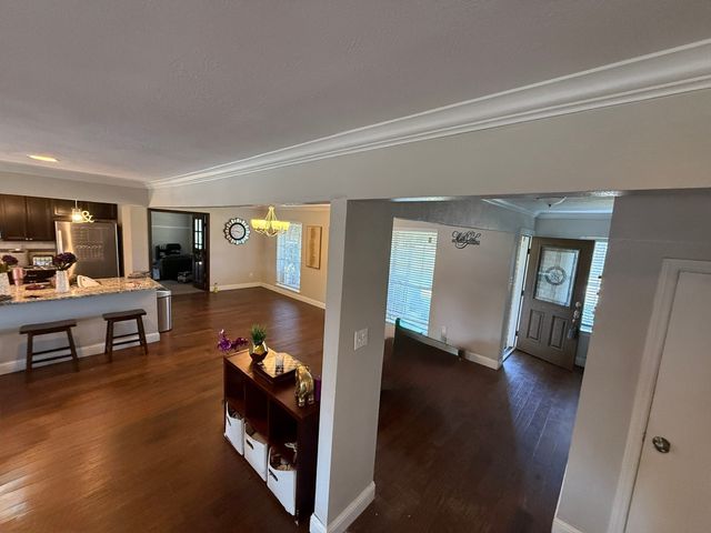 2888 Reedcroft Drive, Farmers Branch, TX 75234