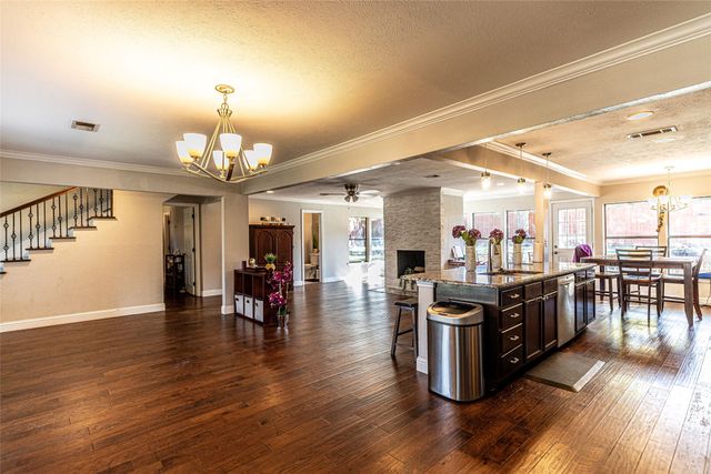 2888 Reedcroft Drive, Farmers Branch, TX 75234