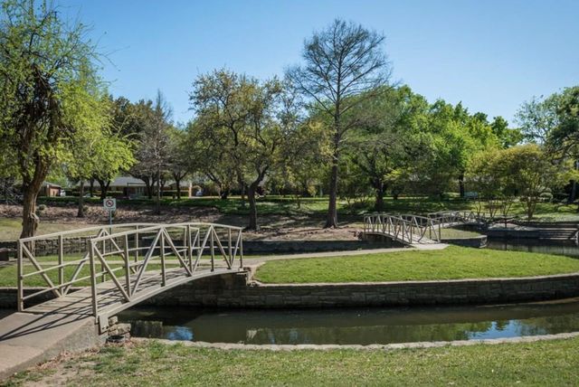 2888 Reedcroft Drive, Farmers Branch, TX 75234