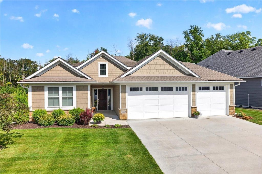 17250 47th Avenue N, Plymouth, MN 55446 — exterior