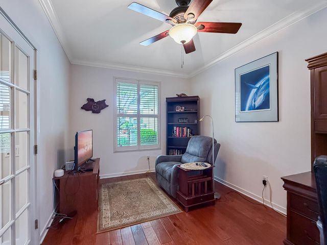 297 Sawmill Ln, Lincoln, CA 95648