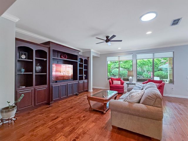 297 Sawmill Ln, Lincoln, CA 95648