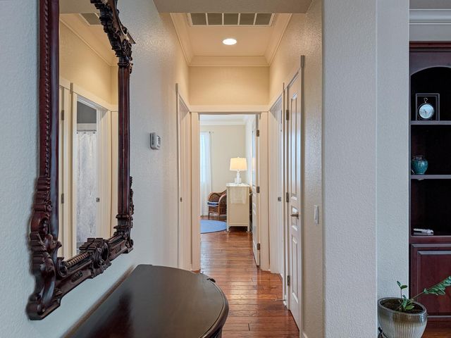 297 Sawmill Ln, Lincoln, CA 95648
