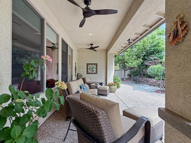 297 Sawmill Ln, Lincoln, CA 95648
