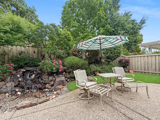 297 Sawmill Ln, Lincoln, CA 95648