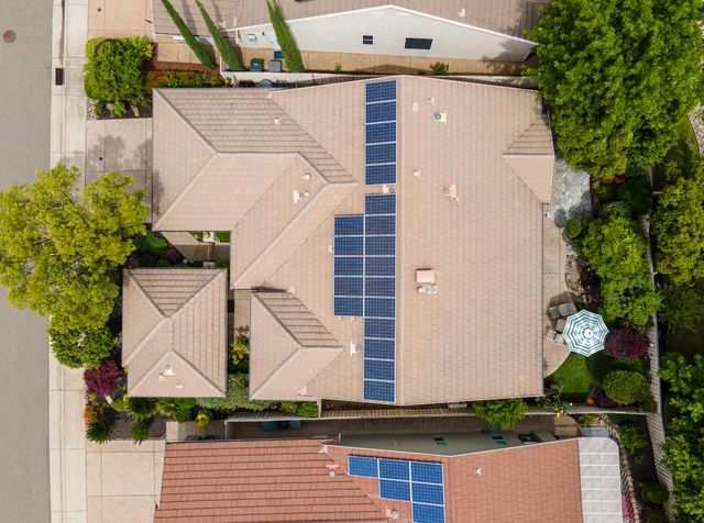 297 Sawmill Ln, Lincoln, CA 95648