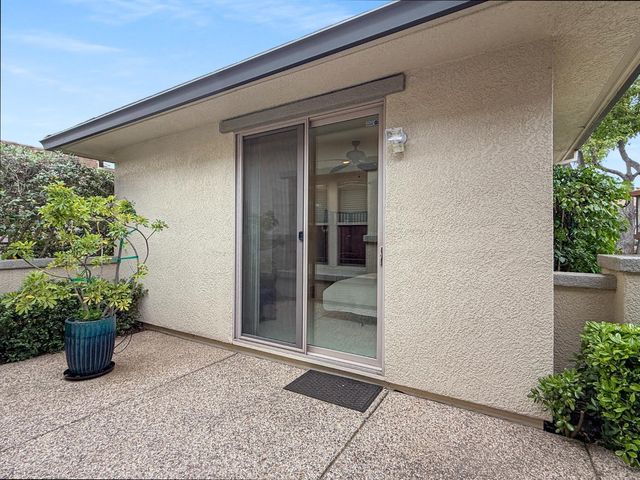 297 Sawmill Ln, Lincoln, CA 95648