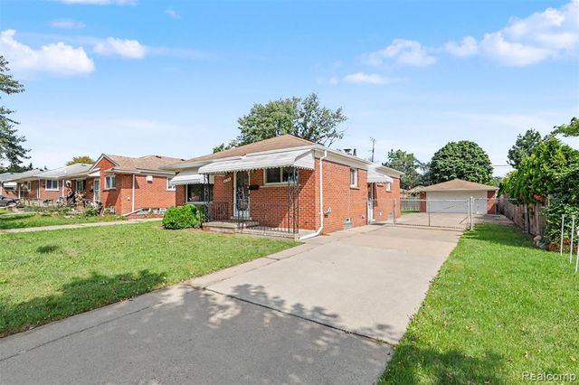 6192 N Waverly Street, Dearborn Heights, MI 48127